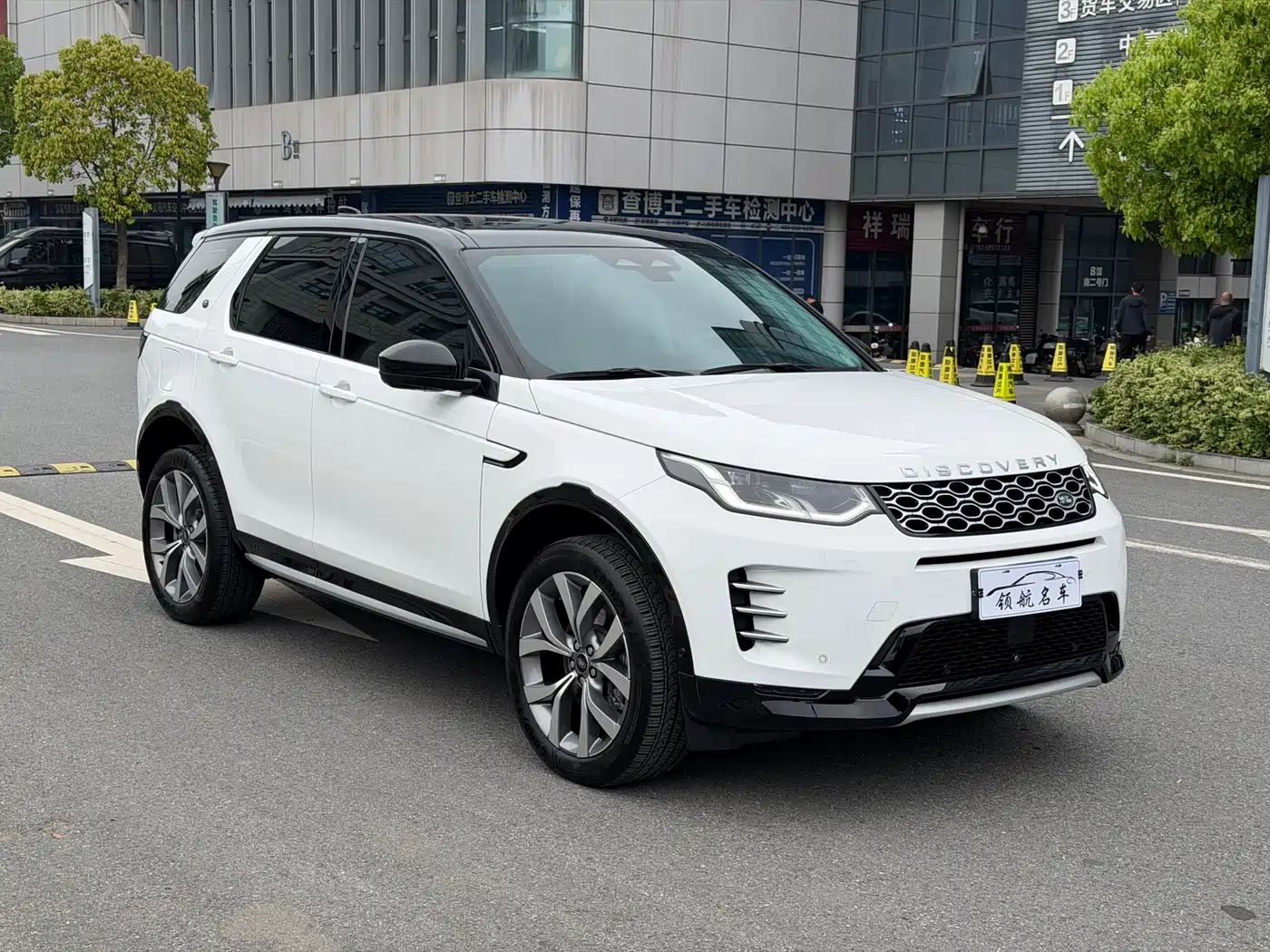 LAND ROVER DISCOVER SPORTS