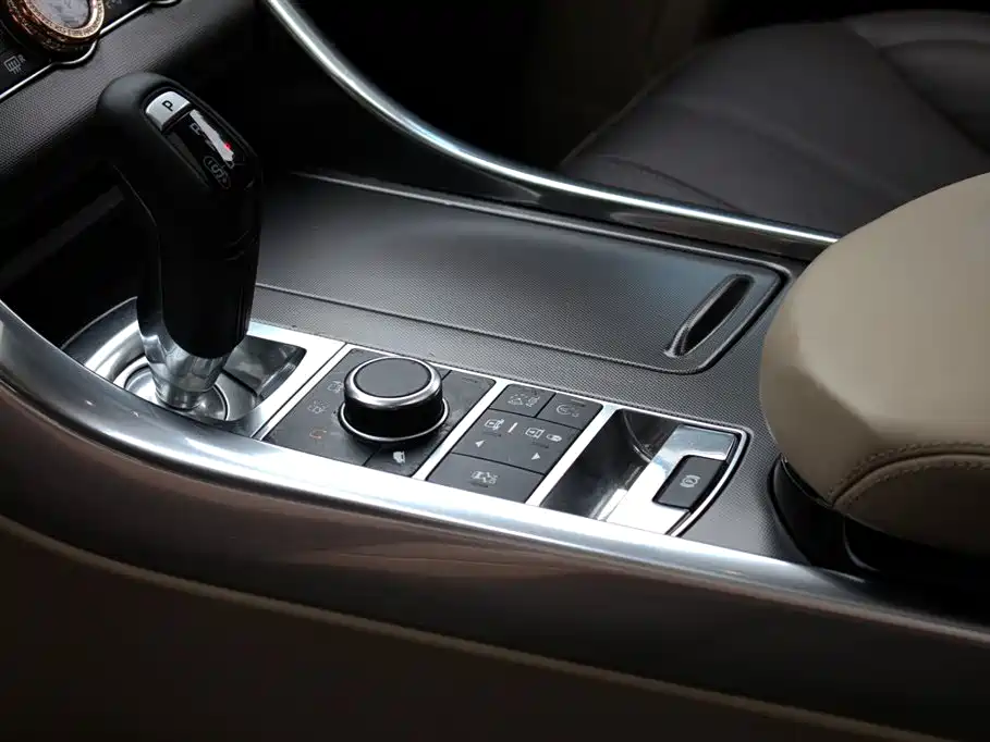 Photo 15 - Land Rover Range Rover Sport
