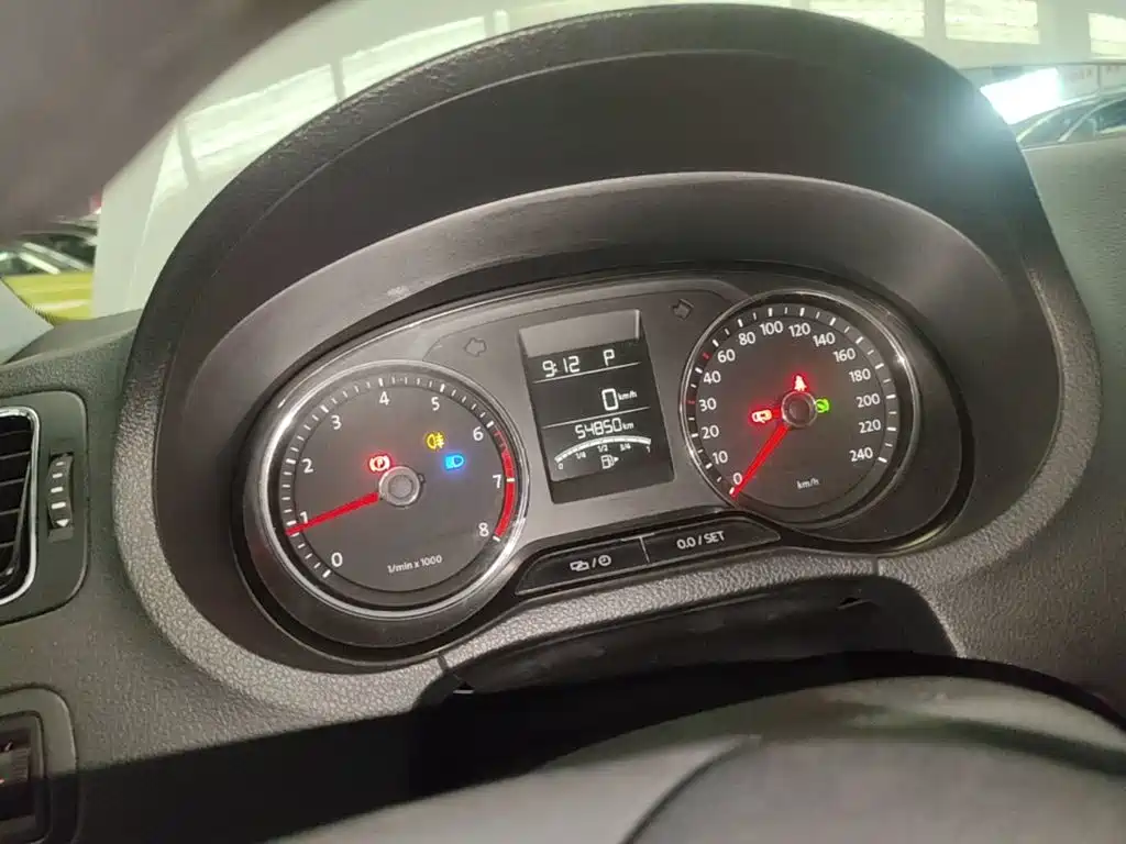 Volkswagen Polo 2015 2014 1.4L Automatic Comfort Edition