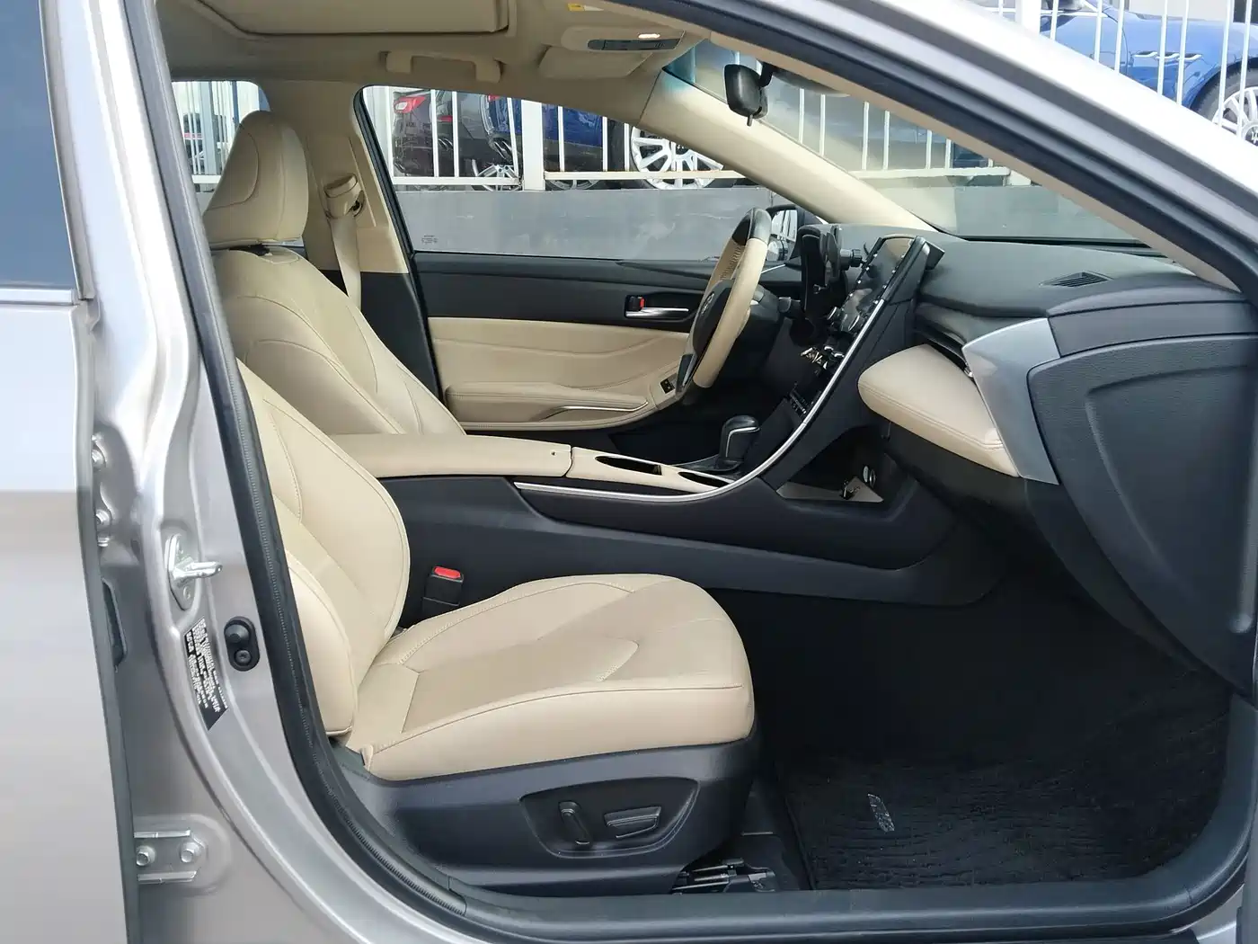 Toyota Avalon 2020 2019 Hybrid 2.5L Luxury Edition China VI