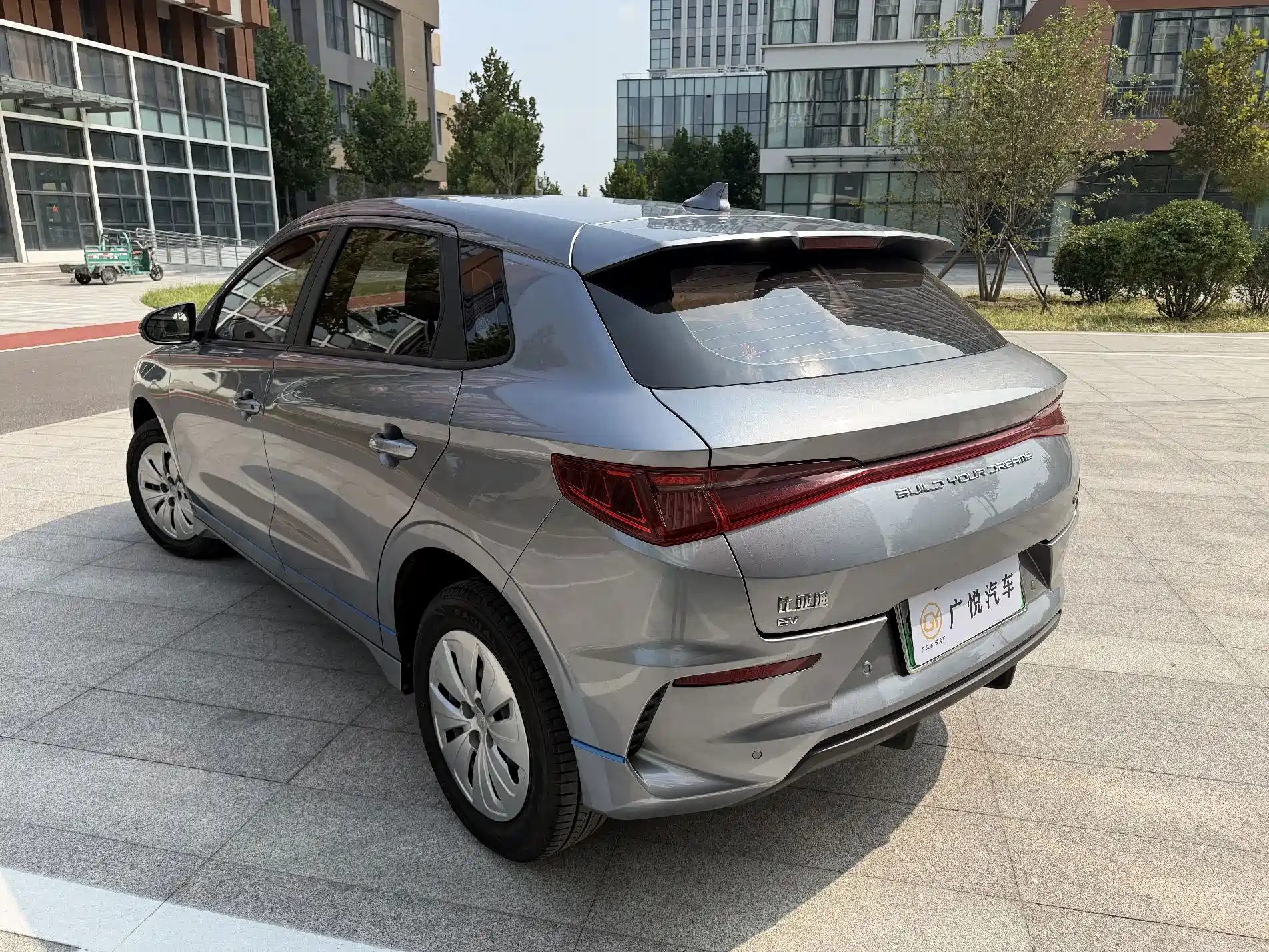 Фото 7 - BYD e2
