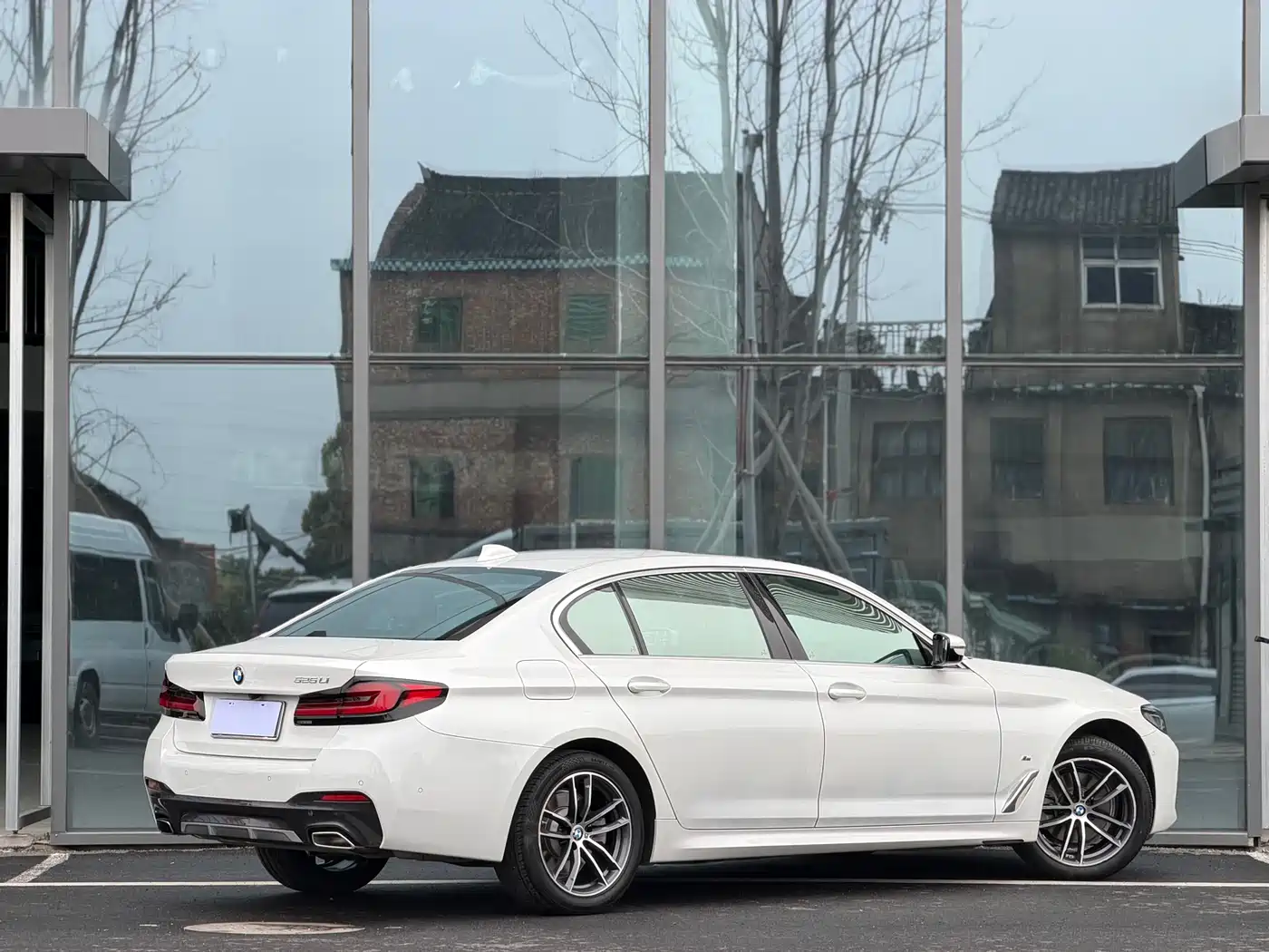 BMW 5 Series 2022 525Li M Sport Package фото 5