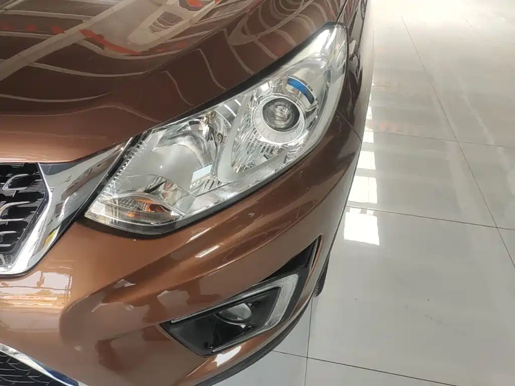 BAIC Senova X35 2018 2016 1.5L Automatic Luxury Edition