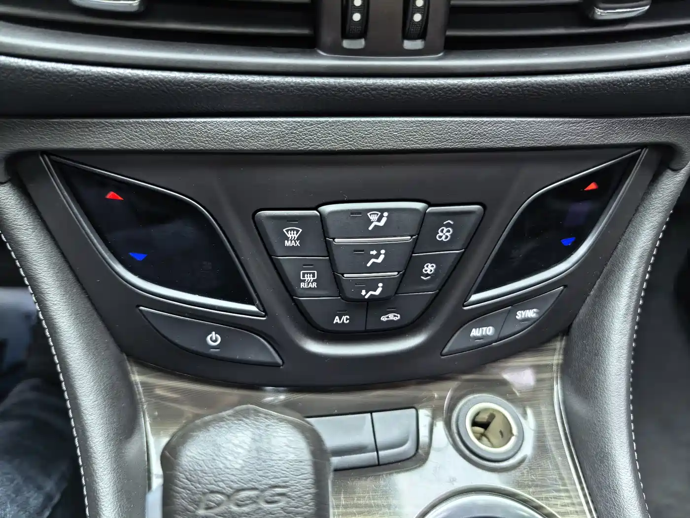 Buick Envision Plus 2019 20T FWD Leading Model China VI фото 11