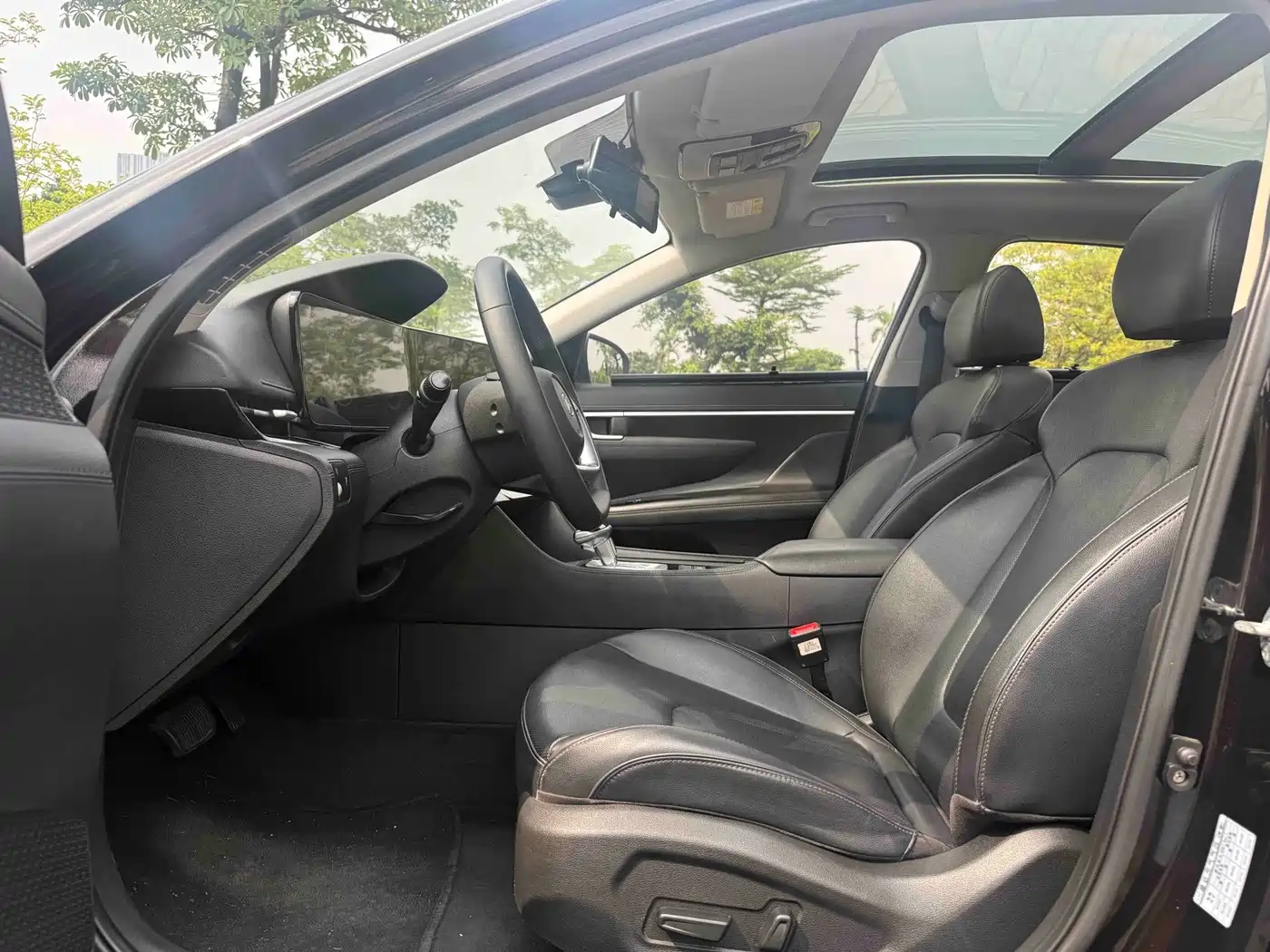 Hyundai Mistra 2021 2021 270TGDi DCT LUX Premium