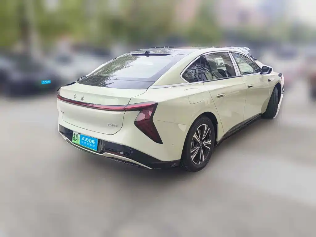 Hongqi EH7 2026 2025 690 Smart Selection Edition
