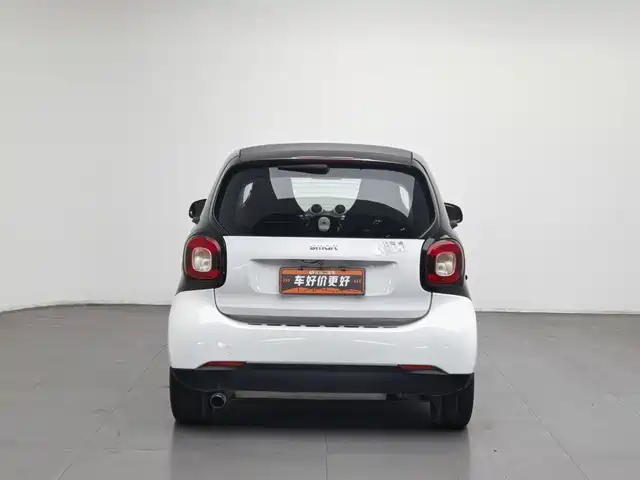 smart fortwo 2015 1.0L 52kW Hardtop Agile — фото 4