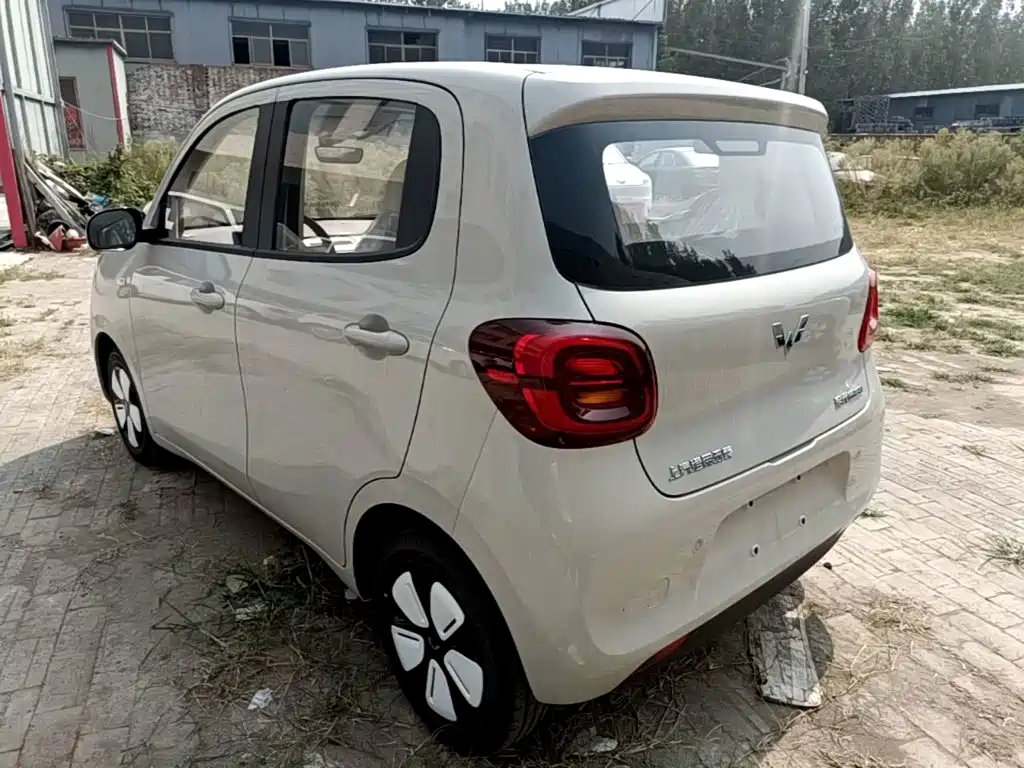 Wuling Motors Hongguang MINIEV 2026 2025 4-Door Advanced
