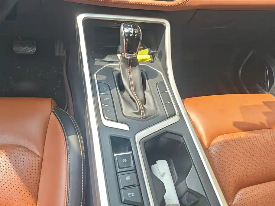 GEELY AUTOMOBILE VISION X6