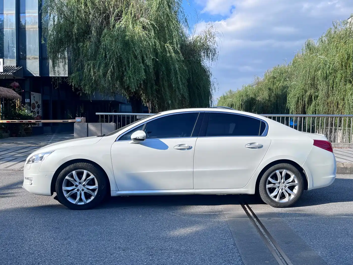 Peugeot 508 2012 2012 2.3L Roland Garros Edition