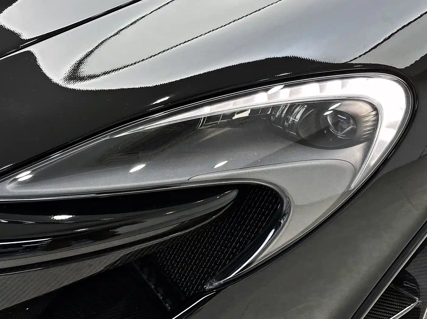 McLaren P1 2018 2014 3.8T Standard