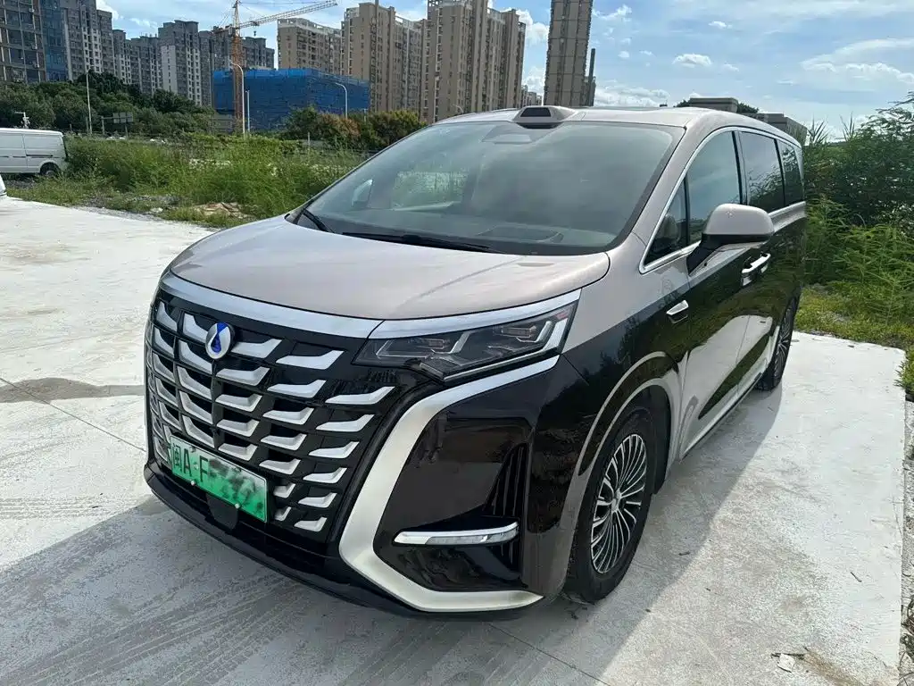 Denza D9 2026 2025 DM-i Smart Drive Edition 1020 AWD Prestige