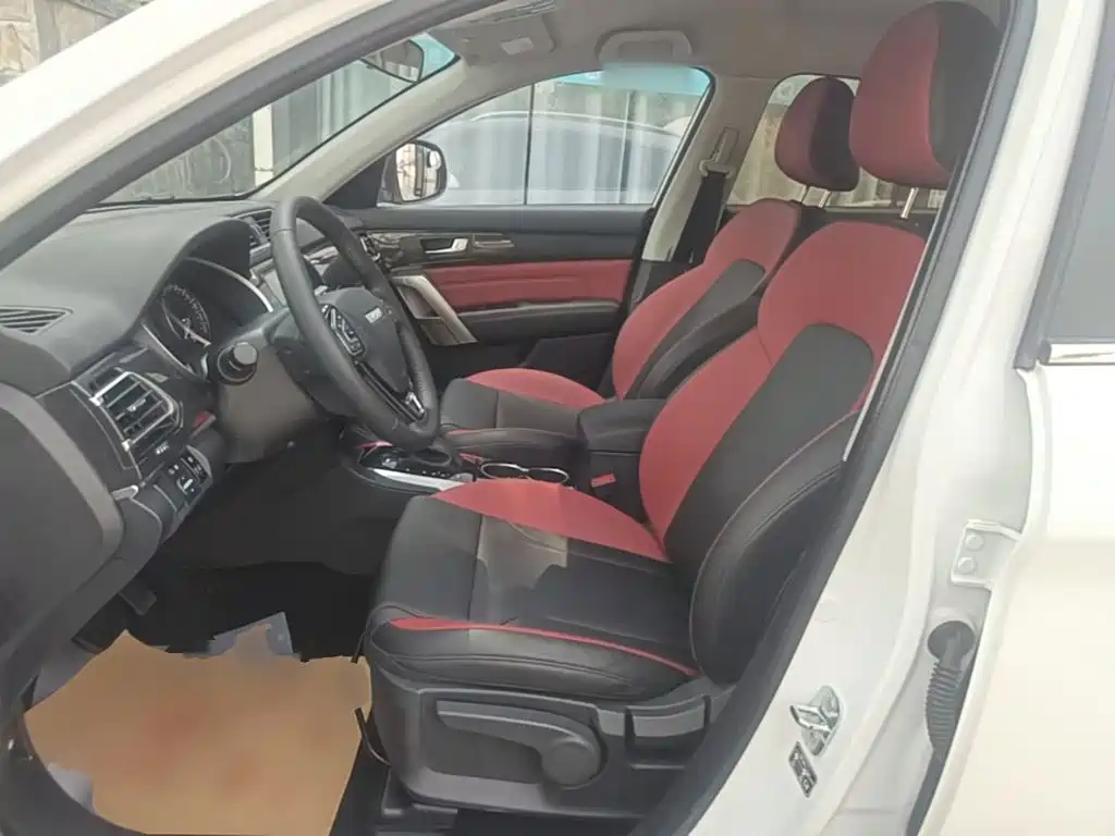 Фото 15 - Haval H2