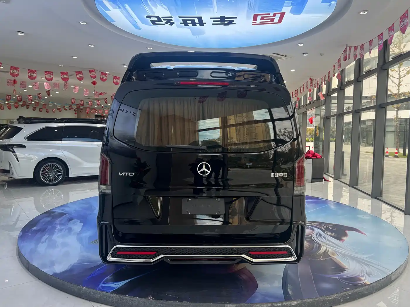 Mercedes-Benz Vito 2024 2.0T Business 7-Seater фото 24