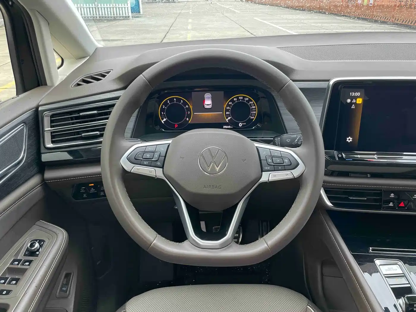 Volkswagen Viloran 2024 380TSI Executive Edition фото 15