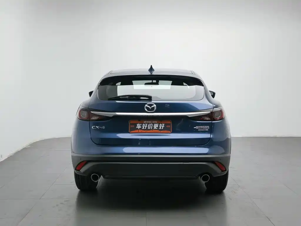 Photo 4 - Mazda CX-4