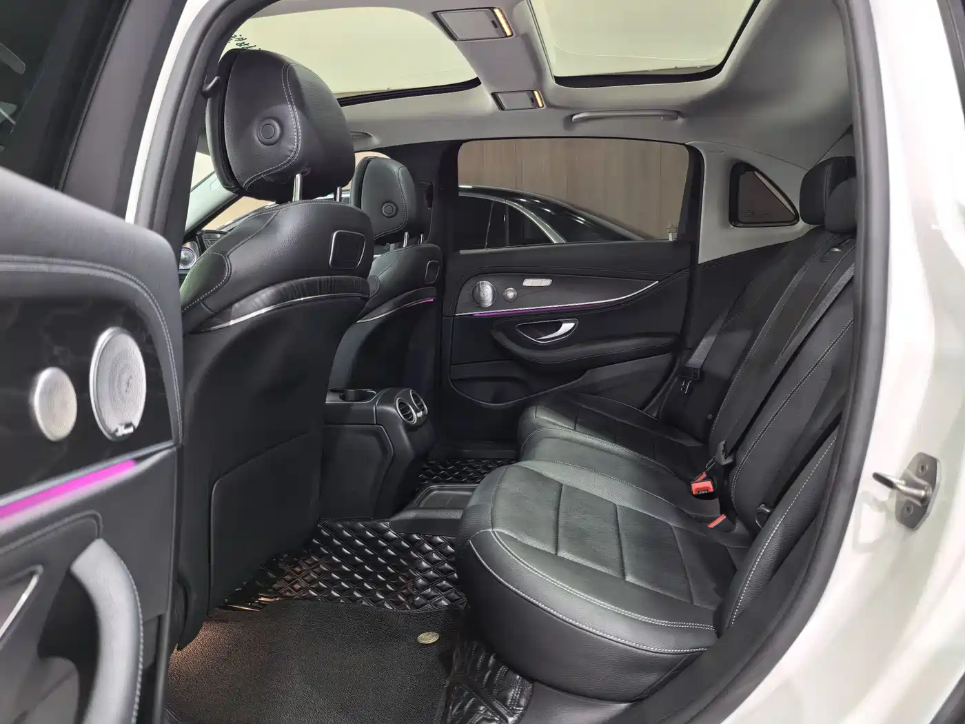 Mercedes-Benz E-Class 2016 E 300 L Sport Fashion Type фото 6