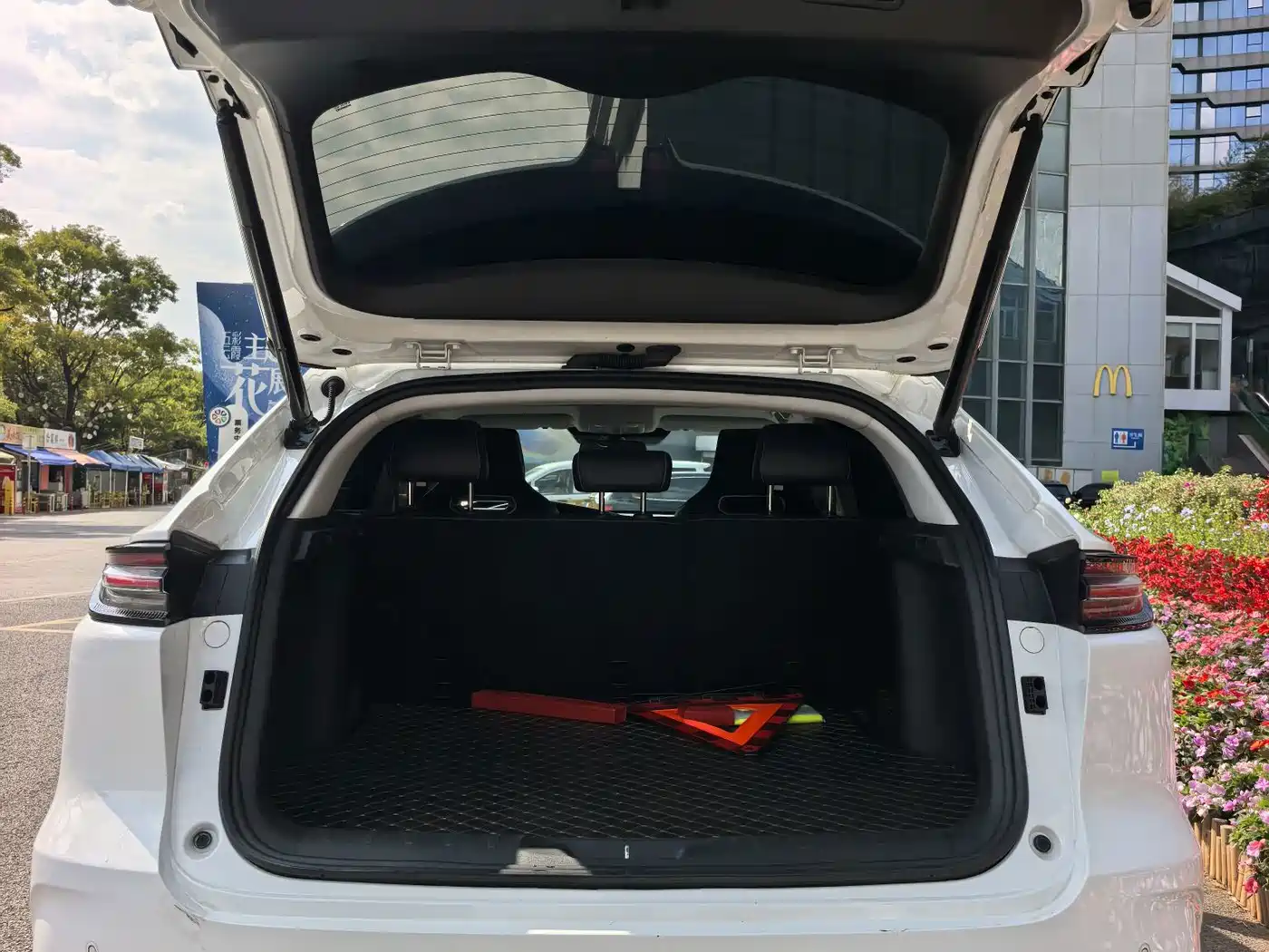 Changan UNI-K 2023 2023 2.0T 2WD Delight Edition