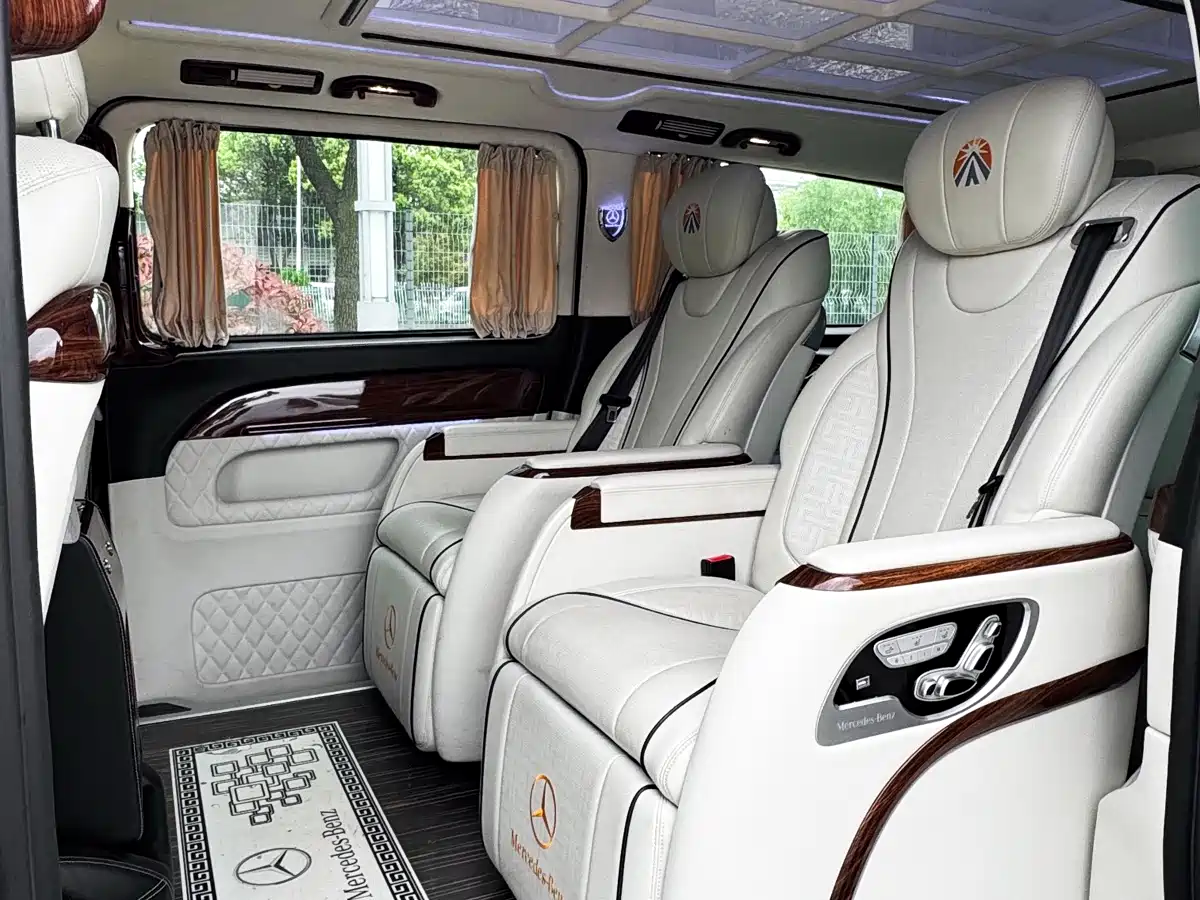 Mercedes-Benz Vito 2021 2.0T Business Edition 7-seater фото 12