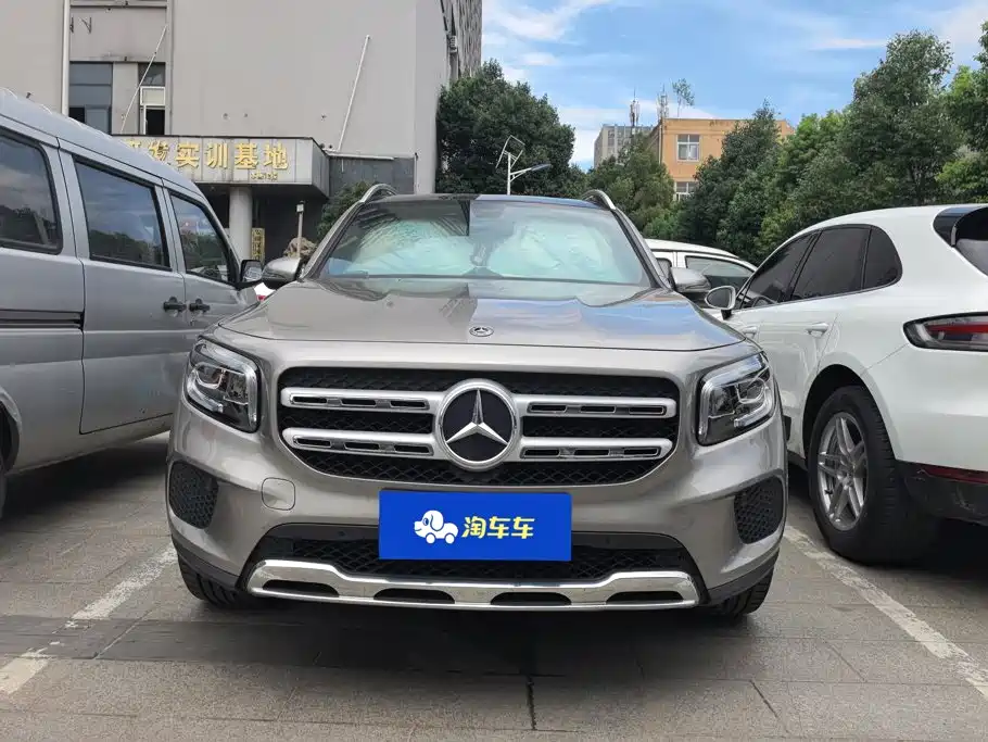 Фото 2 - Mercedes-Benz GLB