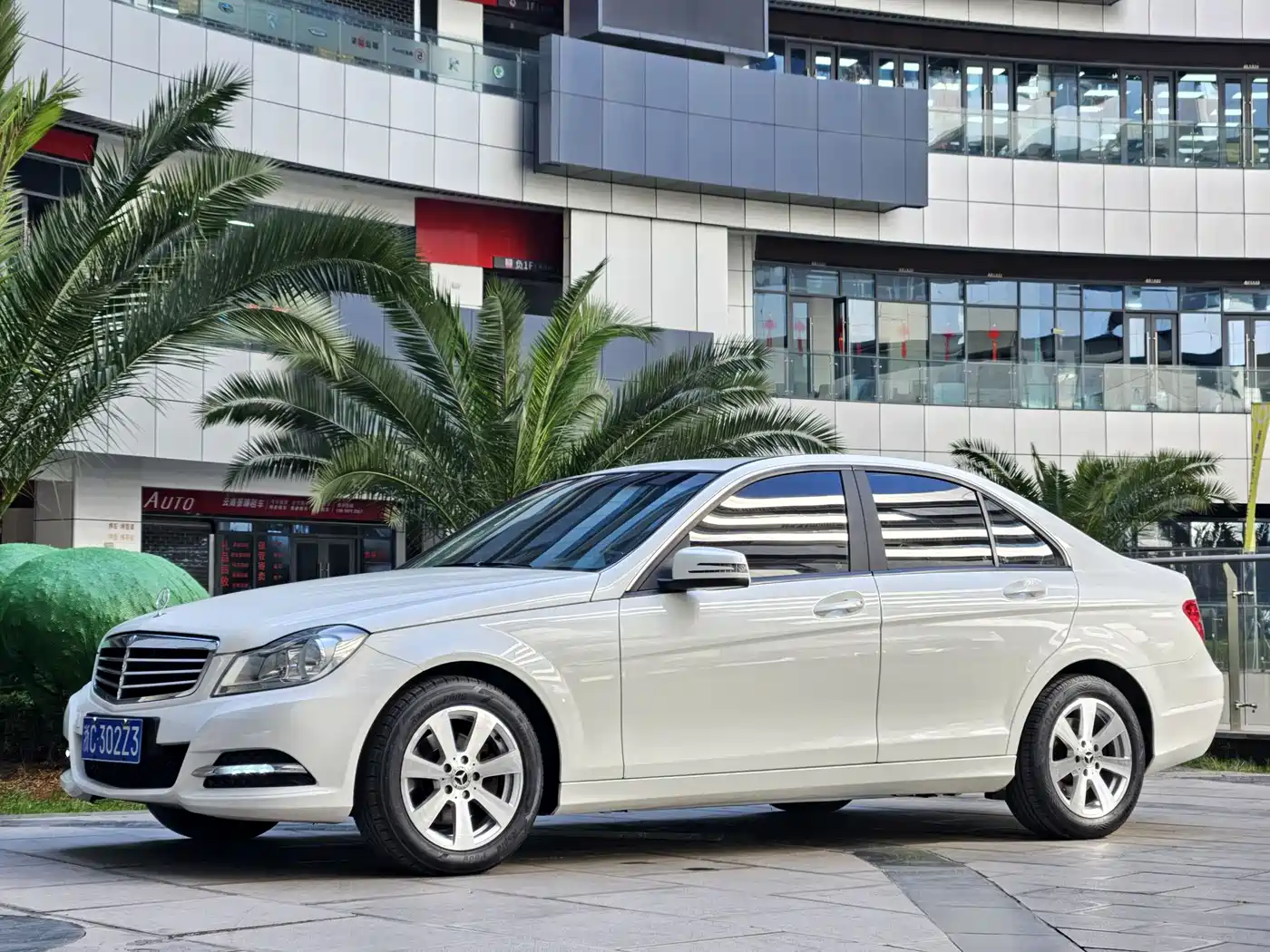 Mercedes-Benz C-Class 2013 Model C 180 CGI Classic