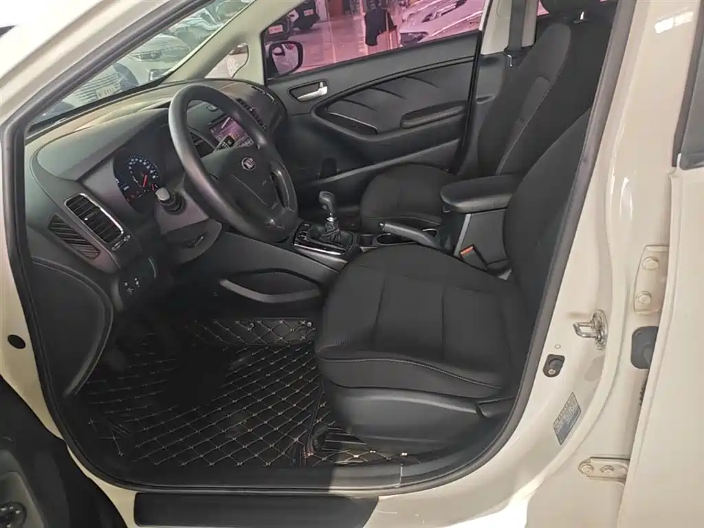 Kia K3 2016 1.6L Manual GL фото 15