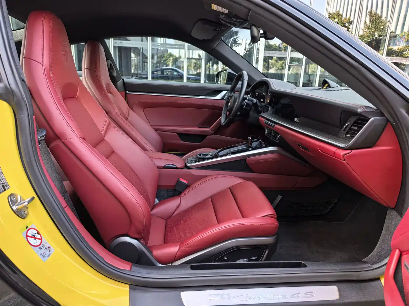 Porsche 911 2019 Carrera 4S 3.0T фото 25