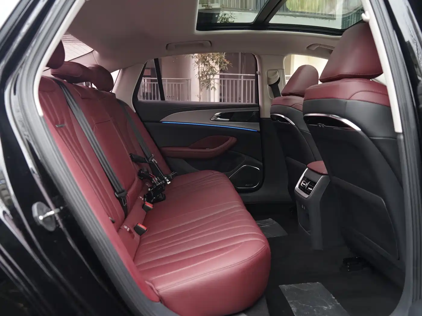 Hongqi H5 2024 1.5T DCT Smart Connect Flag Rhythm Edition фото 9