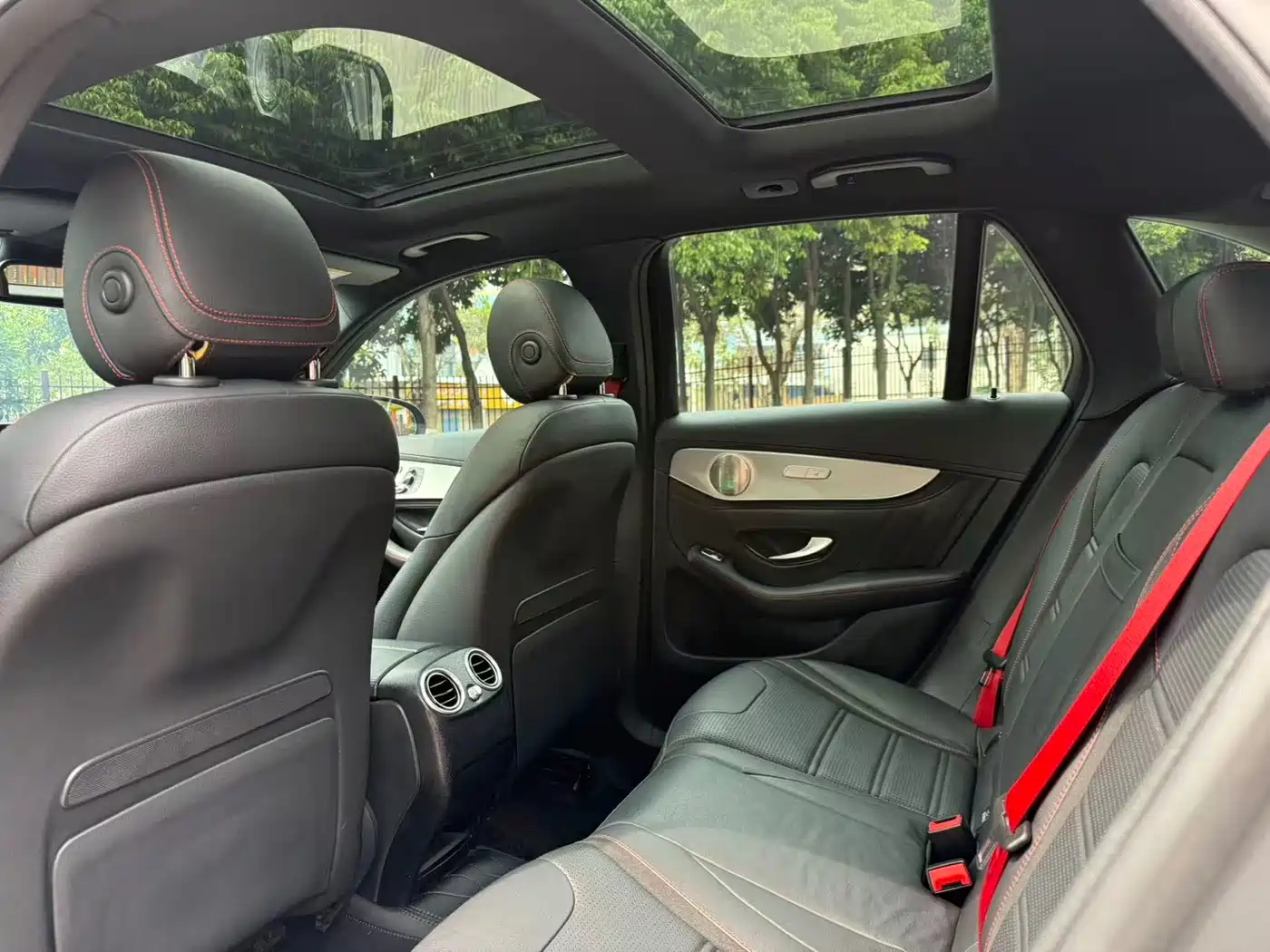 Mercedes-Benz GLC AMG 2017 AMG GLC 43 4MATIC фото 32