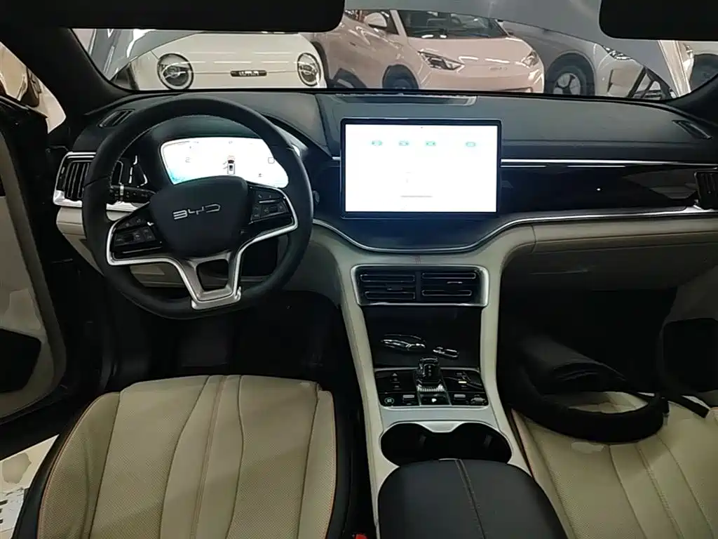BYD Song PLUS PHEV 2024 Glory Edition DM-i 110km Flagship PLUS фото 10