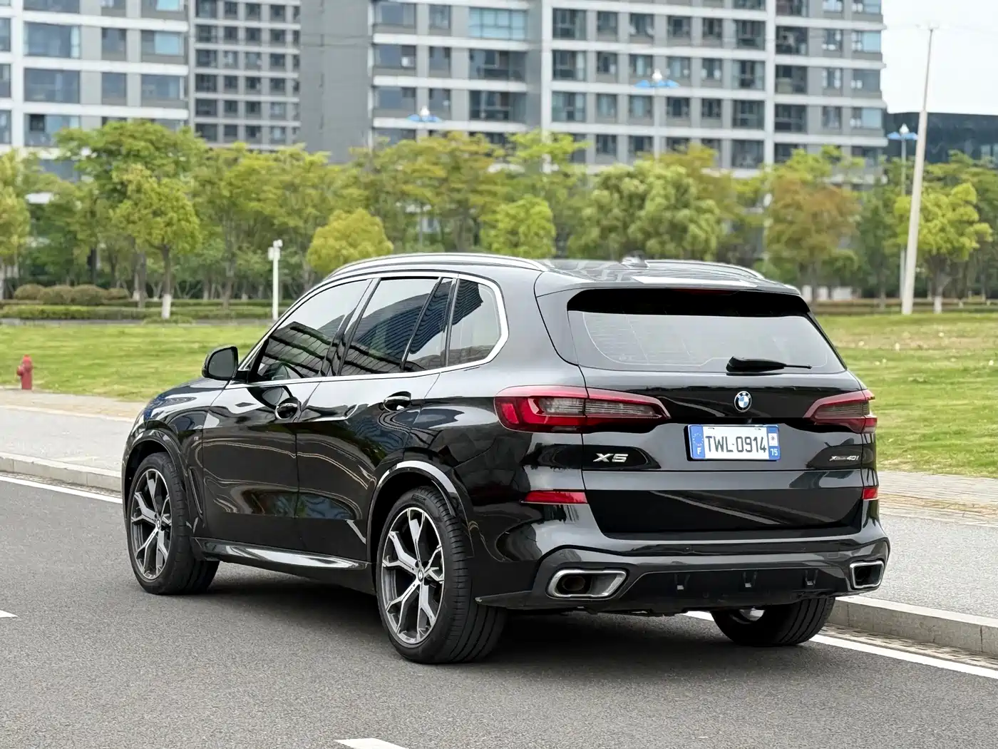 BMW X5 (Import) 2020 xDrive40i Premium M Sport Package фото 13