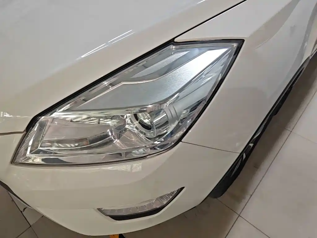 BAIC Senova X65 2015 2015 2.0T Automatic Elite