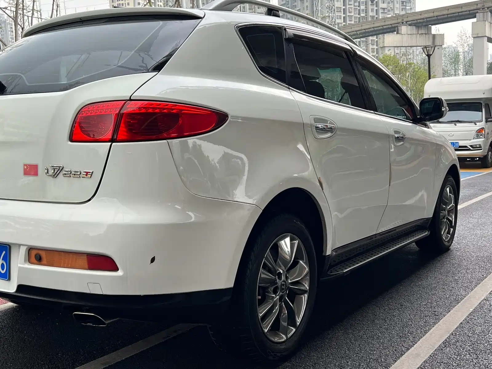 Фото 7 - Luxgen Luxgen7 SUV