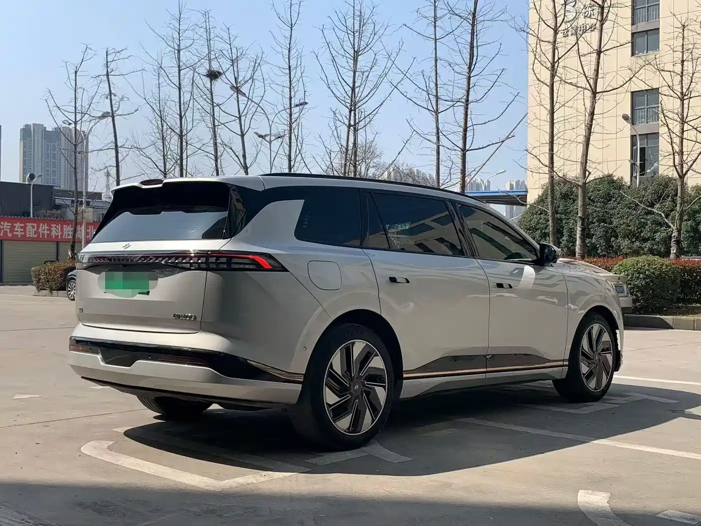 Dongfeng Yipai eπ008 2024 2024 210Max Range Extender 6-Seater