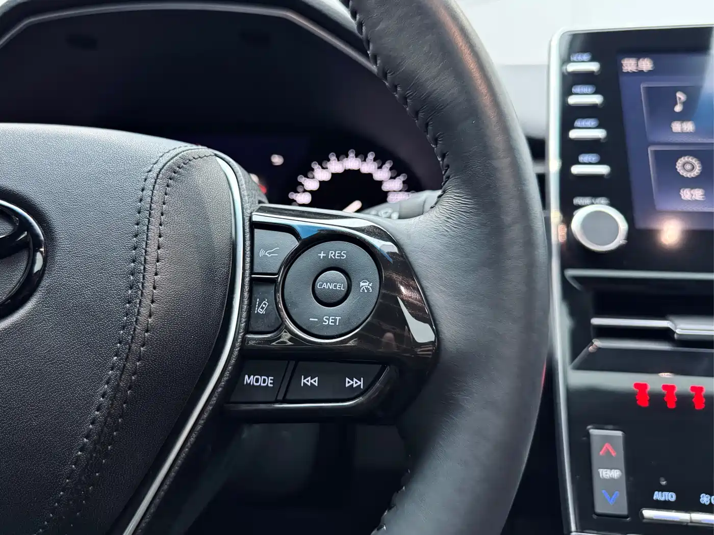 Toyota Avalon 2021 2.5L Luxury Edition фото 6
