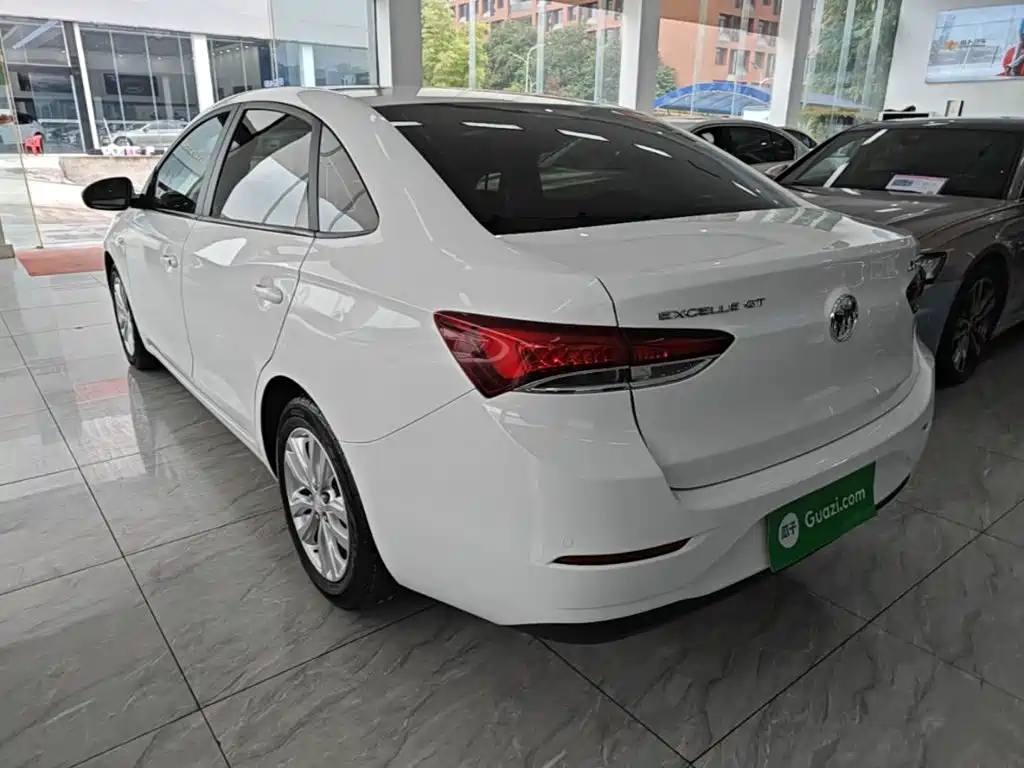 Фото 5 - Buick Excelle
