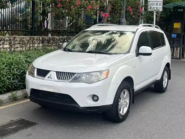 Mitsubishi Outlander (Import) 2006 Model 3.0 Standard