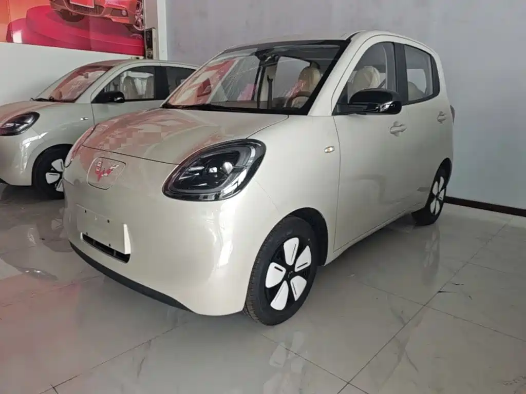 Wuling Motors Hongguang MINIEV 2026 2025 4-Door Advanced