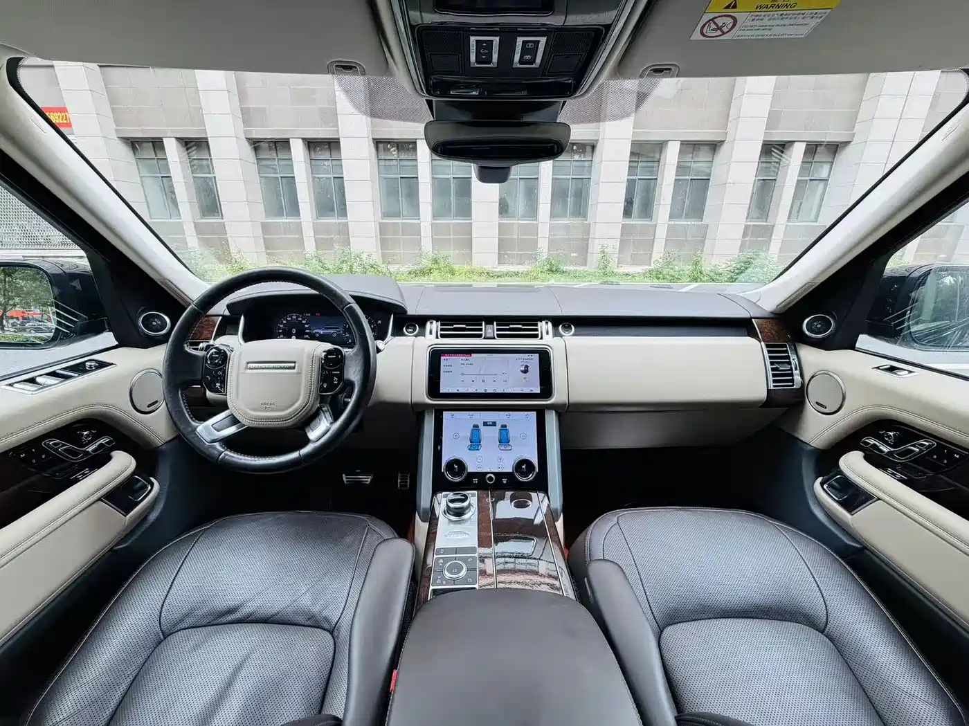 Land Rover Range Rover 2021 2021 3.0 L6 Heritage Extended Classic Edition