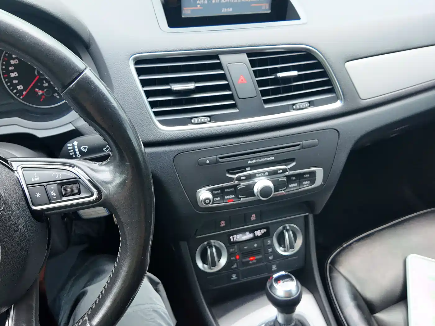 Audi Q3 2014 2015 35 TFSI Progressive