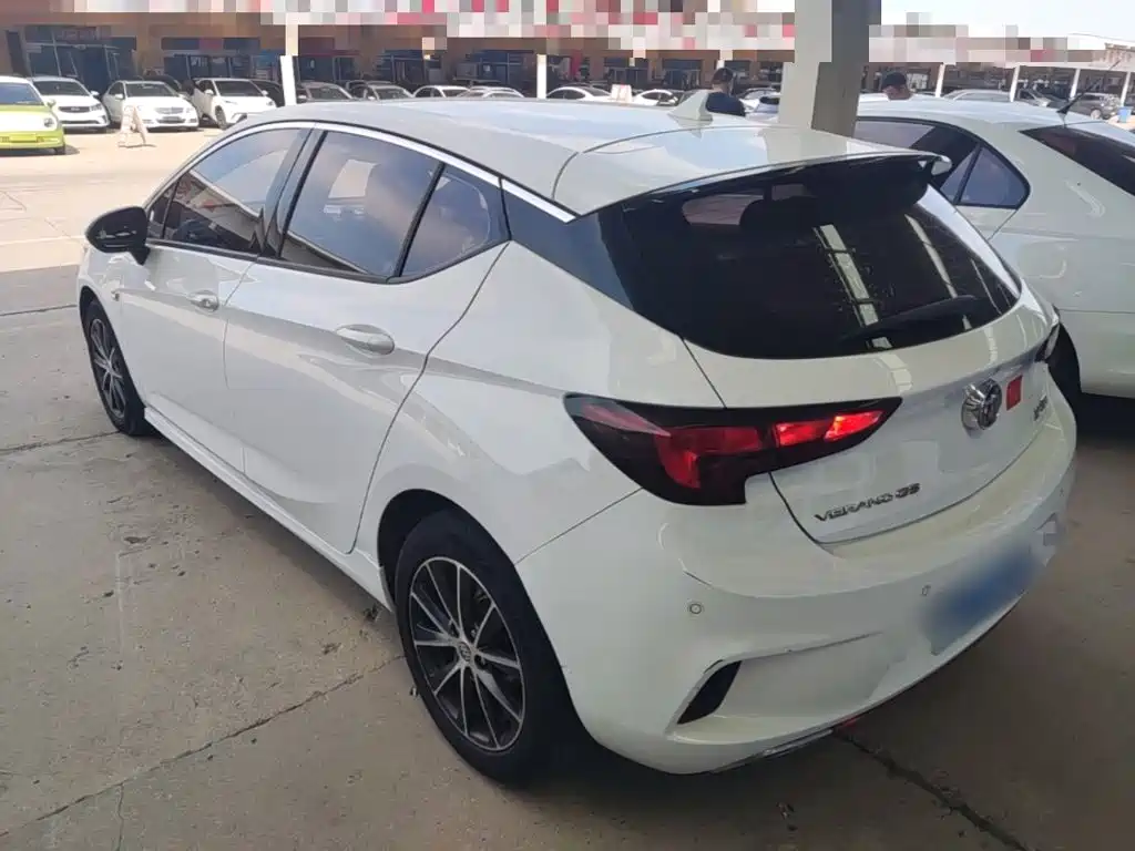Фото 5 - Buick Verano
