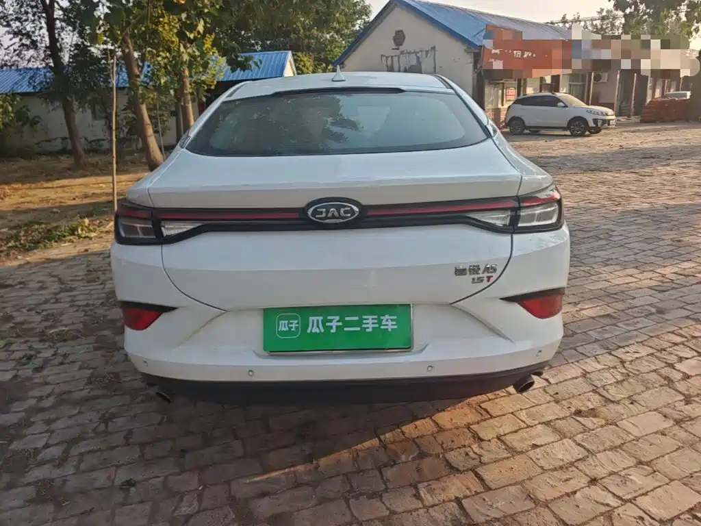 JAC JAC J7 2020 2020 1.5T CVT Surpass Type