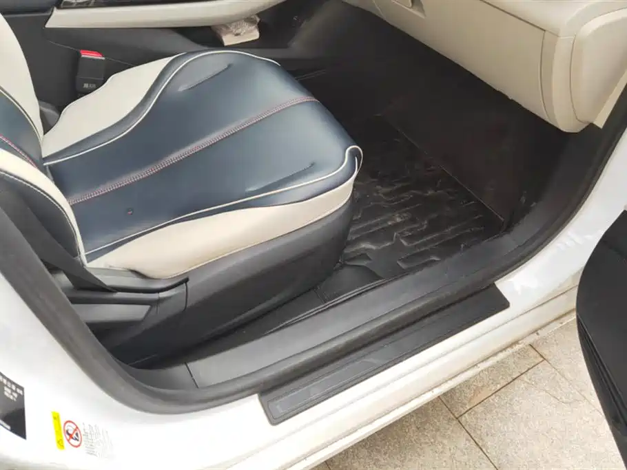 BYD Qin PLUS 2021 EV 400KM Luxury Model фото 8