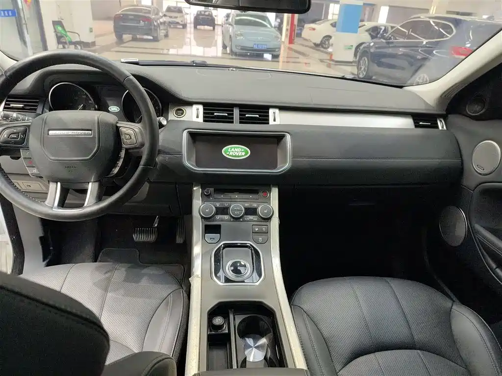 Фото 18 - Land Rover Range Rover Evoque