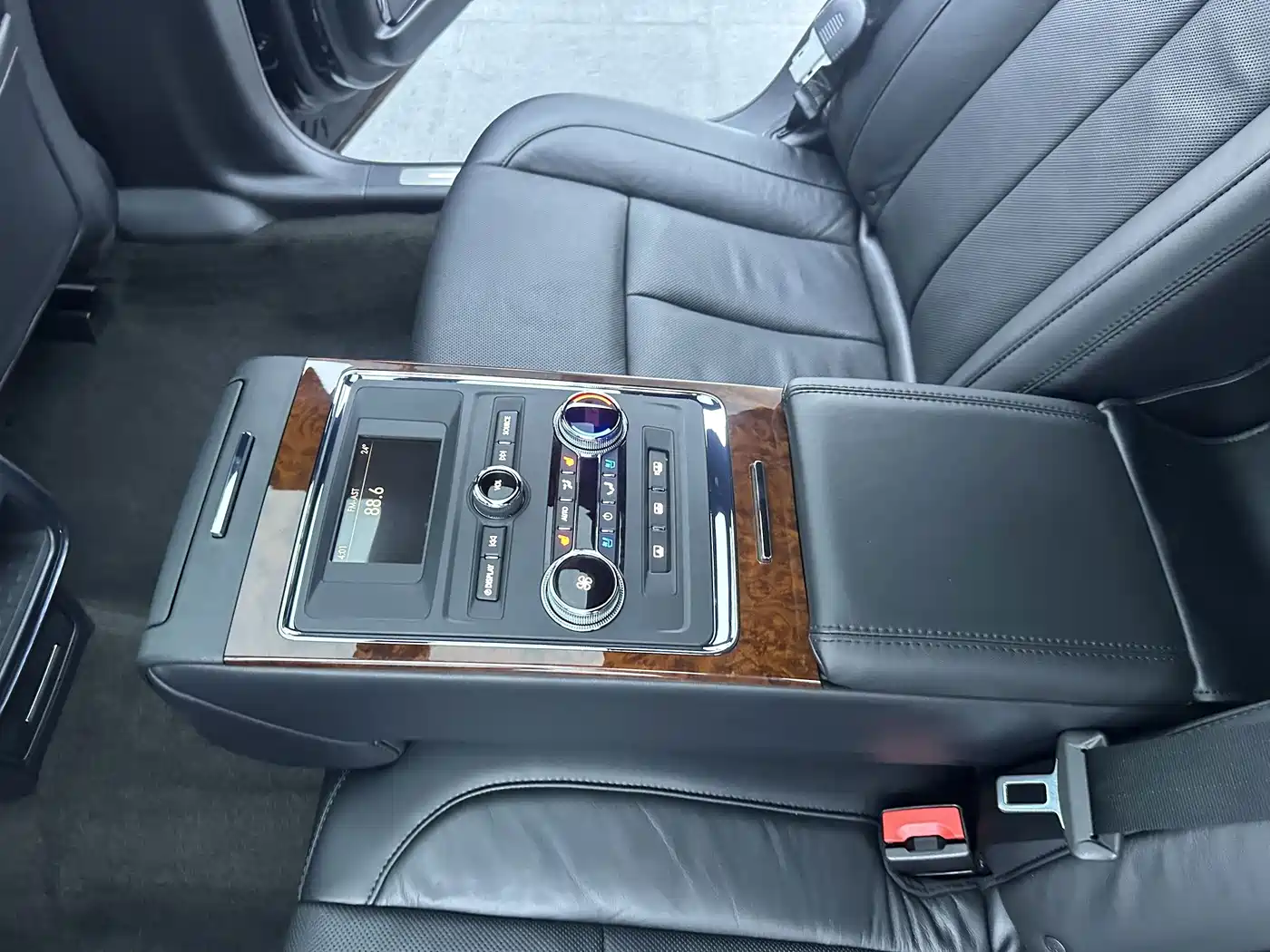 Lincoln Continental 2021 2019 2.0T 2WD Zunya Edition China VI