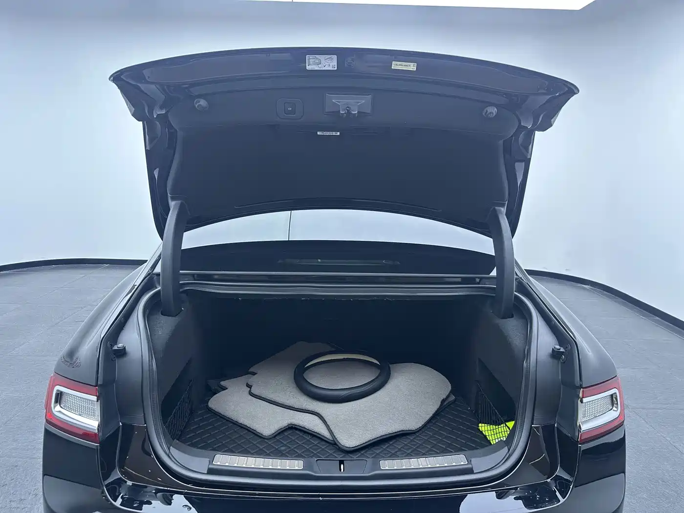 Lincoln Continental 2021 2019 2.0T 2WD Zunya Edition China VI