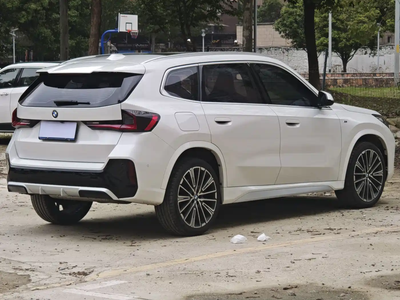 BMW X1 2023 xDrive25Li M Sport Package фото 8