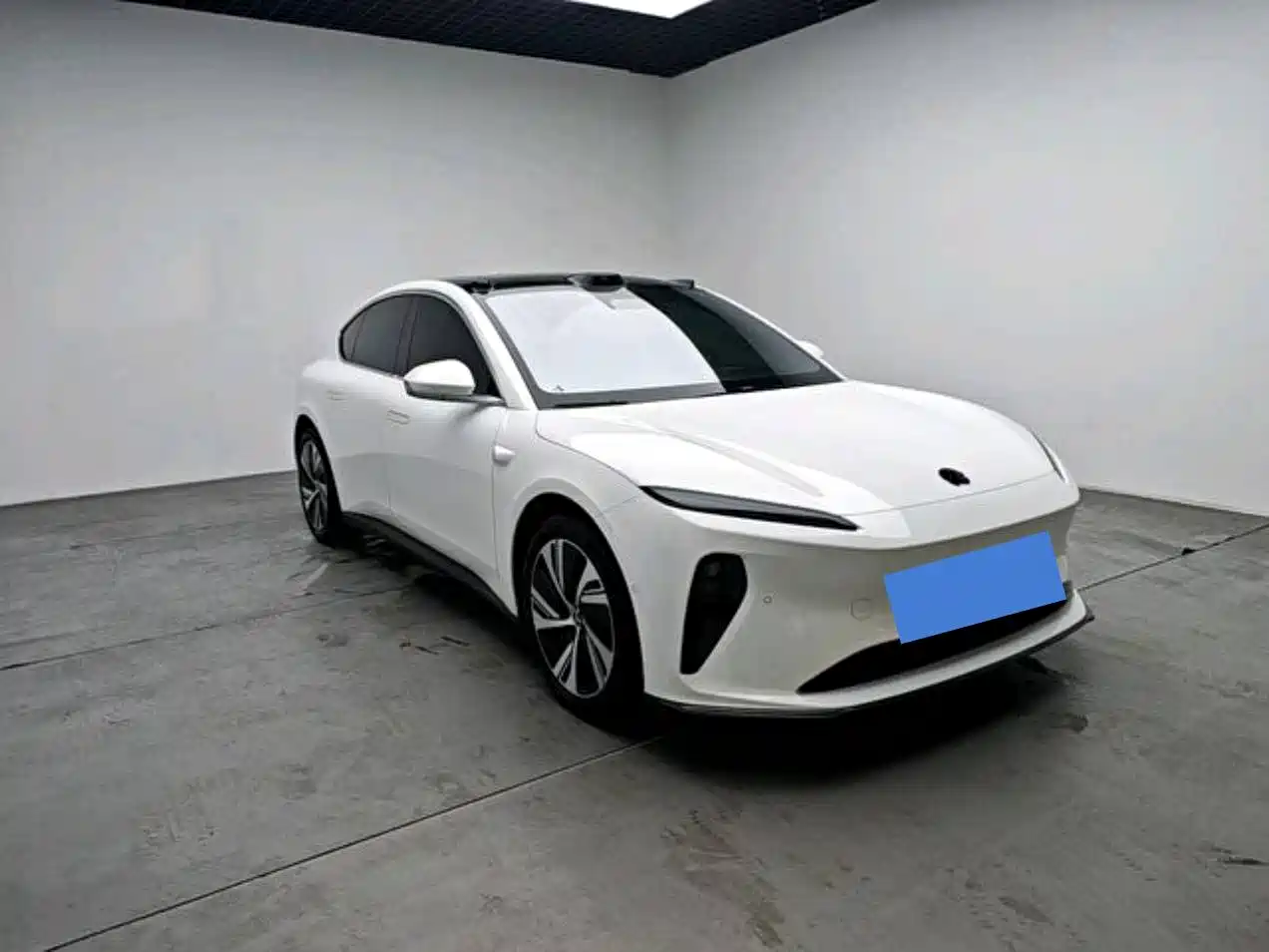 NIO NIO ET5