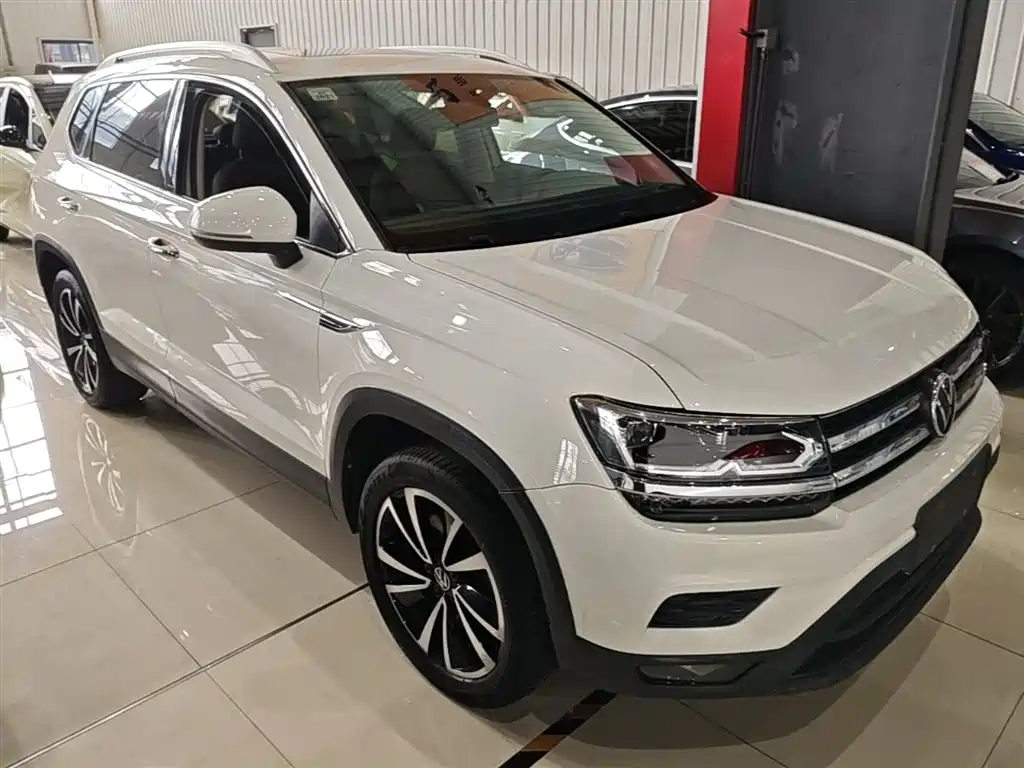 VOLKSWAGEN TUYUE