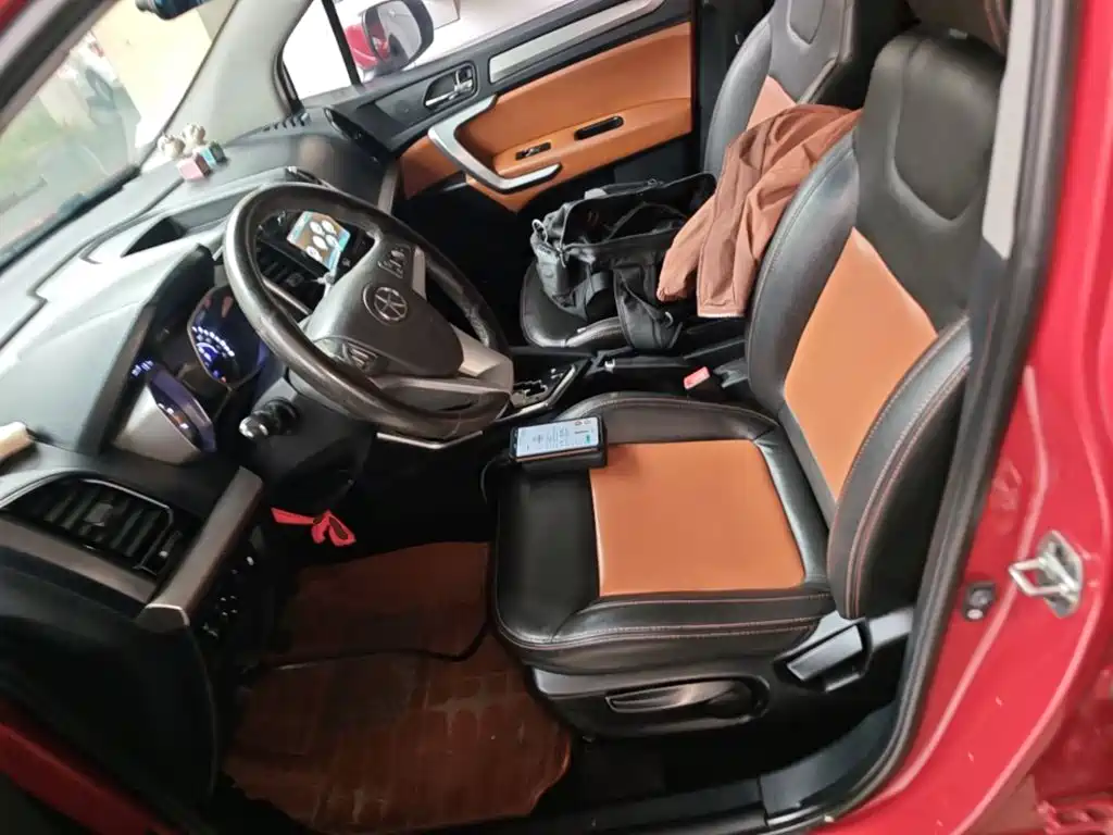 JAC Refine S3 2015 2014 1.5L CVT Luxury Smart